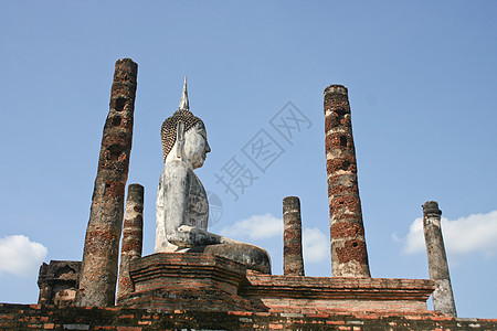 泰国Sukhothai历史公园建筑学宝塔地标旅行遗产石头热带建筑佛塔森林图片