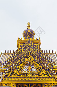 陈列的未建筑寺庙屋顶装饰对角线文化宗教佛法地标建设旅游建造旅行金子图片