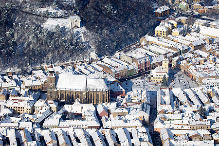 Brasov 空中老城风景建筑物正方形地标房子吸引力大厅树木爬坡建筑学纪念碑图片