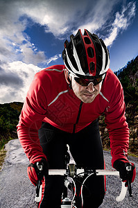 正在路上的自行车名单胜利速度胜利者赛车手赛跑者起动机轮人司机跑步获得者图片