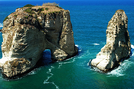 黎巴嫩贝鲁特鸽子岩地标场景悬崖海景地质学岩石首都编队石灰石鸽子图片