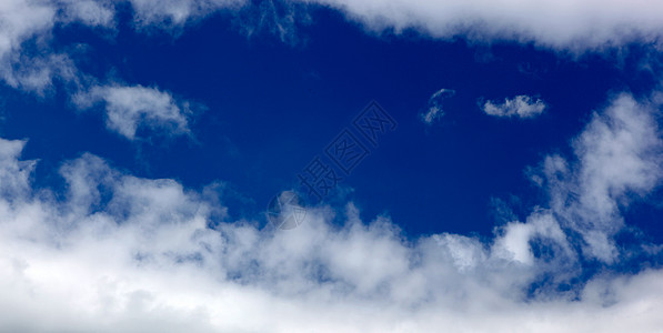 蓝蓝天空天堂气象风景臭氧环境阳光蓝色自由气候天际图片