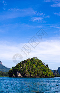 自然海滩蓝色海洋旅行海景海浪风景阳光太阳热带图片