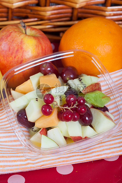 水果沙拉肋骨午餐维生素奇异果食物营养饮食餐饮野餐图片
