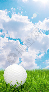 高尔夫球球蓝色天空绿色课程球道场地游戏运动草地推杆背景图片