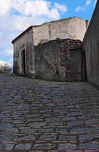 意大利西西里萨沃卡村中世纪街图片