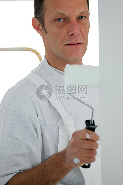 人画一个房间白色房子工人工作工具画家修理工装潢男人装潢师职业图片