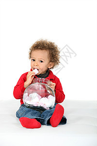 吃糖果的年轻女孩图片