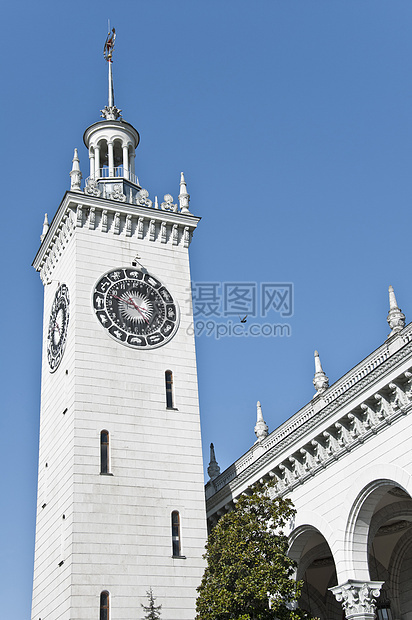 火车站建筑历史白色装饰品火车飞檐旅行地标城市拱门图片