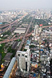 泰国Baiyoke Sky酒店曼谷高速公路全景中心天空公共汽车车皮路口小径车道景观道路建筑图片