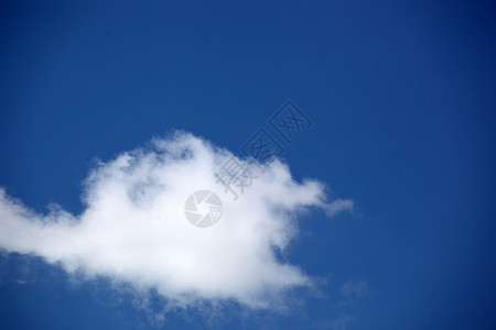 蓝蓝天空臭氧天气活力环境风景阳光自由气候场景天堂图片
