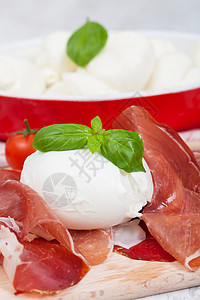 意大利莫扎里拉奶制品绿色白色食物盘子红色小吃营养火腿饮食图片