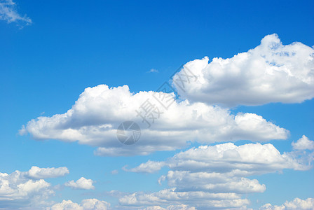 天空天气沉淀季节蓝色天蓝色环境晴天气氛积雨水分图片