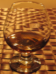 白兰地酒厂酒杯服务精神酒精背景图片