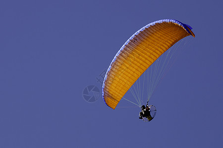 动力滑翔伞螺旋桨引擎高度自由旅行发动机段落翅膀运动空气图片
