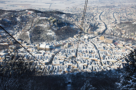 Brasov 空中老城风景爬坡城市历史市中心旅行地标中心教会堡垒树木图片