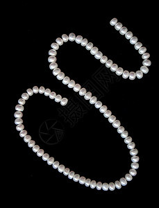 黑丝上的白珍珠珍珠丝绸展示首饰光泽度宝石手镯礼物珠子项链图片