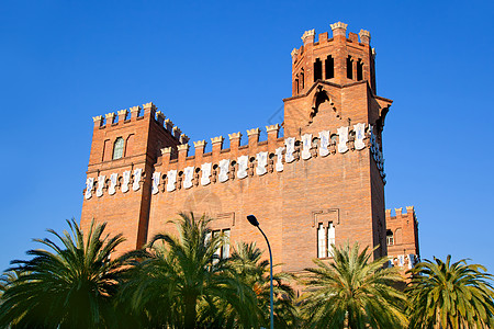 巴塞罗那城三龙城堡纪念碑建筑假期天空花园旅游蓝色尖塔房子国家图片