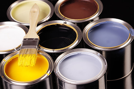 油漆罐画家染料黄色刷子液体画笔白色房子金属工作室图片
