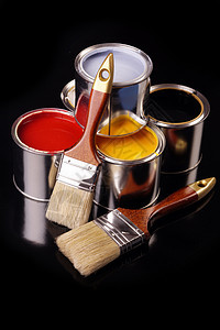 油漆罐画家黄色染料创造力工作室刷子房子液体金属颜料图片