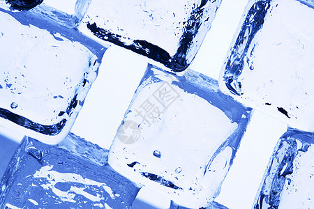 蓝色背景的冰雪立方体寒冷寒意冰块水滴水晶冰箱图片