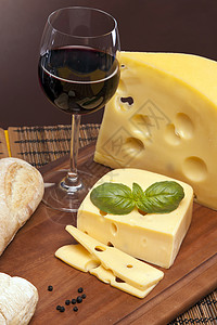 奶酪和葡萄酒配制玻璃多样性红色农场食物木头作品白色奶制品团体图片