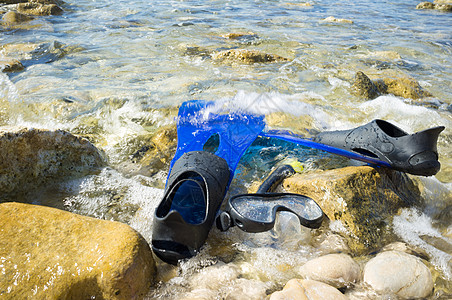 岸上潜水艇面具泳鳍呼吸管海洋潜水眼镜运动拖鞋水平闲暇图片