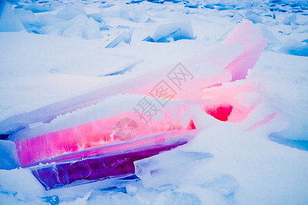 红热冰的全球变暖概念紫色蓝色环境活力冻结气候辉光漂移支撑冰柱图片