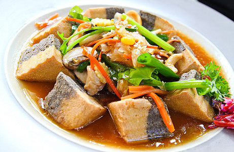 以豆腐和蔬菜制成的健康食品食谱盘子油炸大豆地平线食物玉米敷料美味营养图片