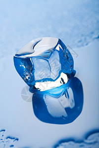 融化冰块反射液体生态白色立方体调子蓝色冰箱环境冻结图片