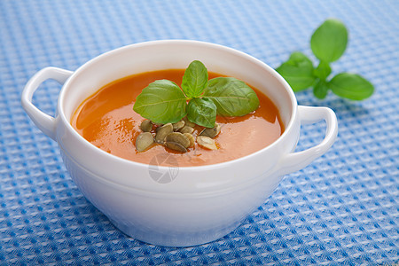 南南瓜汤蔬菜奶油食物餐厅南瓜草本植物橙子盘子美食午餐图片