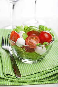 羊角沙拉叶子服务宏观饮食餐厅午餐蔬菜小吃桌子营养图片