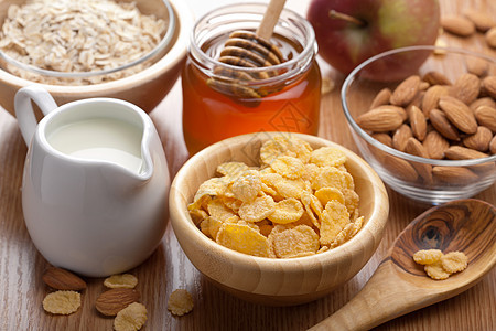 健康早餐牛奶谷物营养玉米奶制品多角兽燕麦水果饮食节食图片