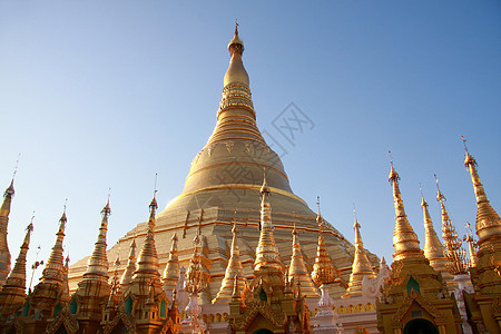 Shwedagon 塔寺宝塔精神金子寺庙佛塔地标天空宗教图片