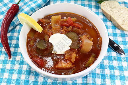 索扬卡香肠美食面包盘子汤日抛光奶油食欲厨房饥饿图片