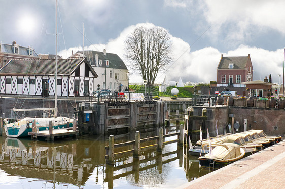 荷兰Gorinchem的码头和游艇图片
