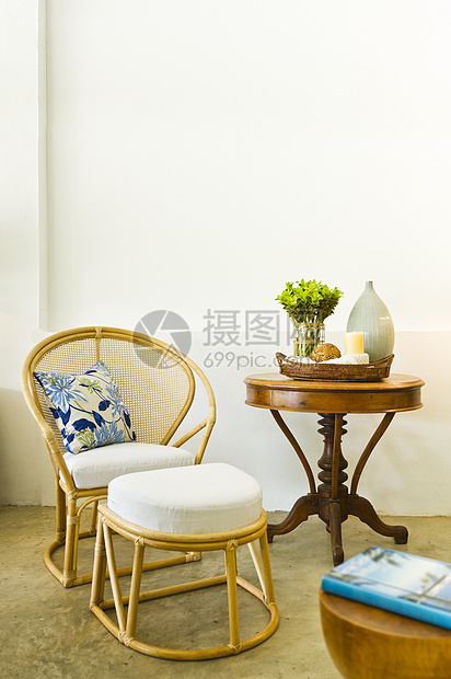 桌椅组合竹竹条座席区奢华风格花朵装饰设计师住宅枕头客厅桌子竹子图片