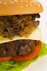 配奶酪番茄沙拉的经典汉堡馅饼餐具芝麻盘子营养芝士小吃午餐洋葱面包图片