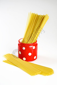 红罐子里的意大利面条食物团体红色美食烹饪白色黄色文化营养工作室图片