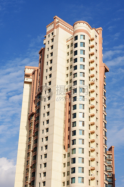 公寓楼住房城市财产建造玻璃窗户天空蓝色建筑学摩天大楼图片