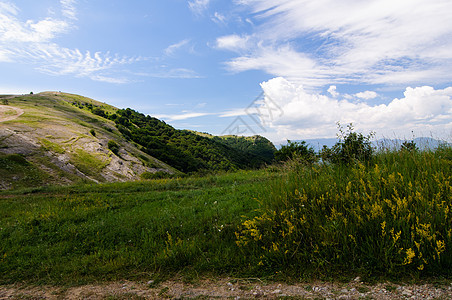 山地高原 克里米亚 乌克兰山坡爬坡岩石植物天空季节地形场地草地阳光图片