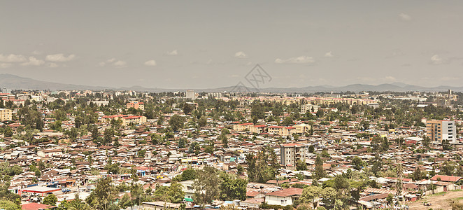 对亚的斯亚贝巴的空中观察屋顶首都城市老房子场景建筑景观街道建筑学旅游图片