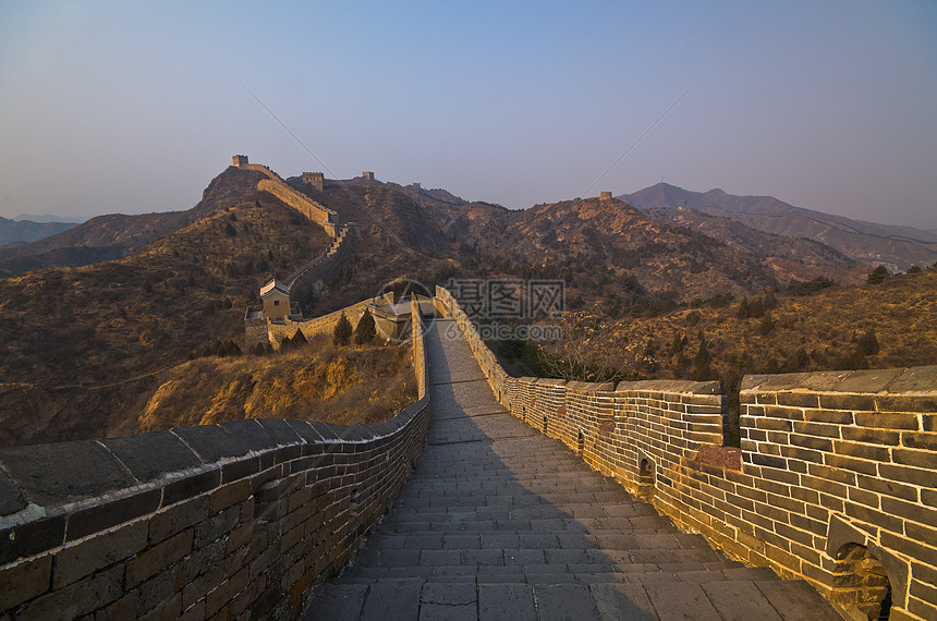 中国长城晴天观光旅行爬坡蓝色历史性石头世界天空地标图片