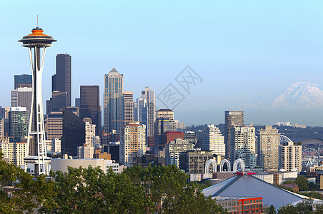 西雅图天线和兰尼埃山照片建筑学旅行公司中心建筑企业树木日落地标图片