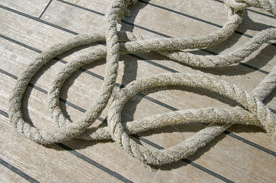 甲板上的绳索水平灰色航行编织血管航海电缆纺织品海洋条纹图片