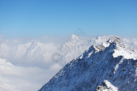 平面顶部风景暴风雪冰川高山顶峰季节岩石全景远足运动图片