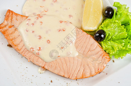 灰鲑鱼牛排食物牛扒宏观海鲜盘子午餐柠檬青菜美食润滑脂图片