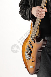 白色背景的吉他手摇滚明星风格音乐家摇滚乐男士流行音乐家音乐年轻人电吉他图片