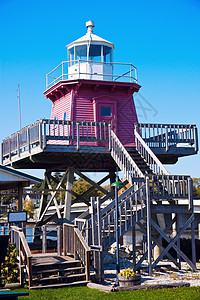 两河灯塔红色天空蓝色地标旅行运输建筑学楼梯图片