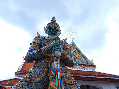 Wat Arun寺的巨女神像图片
